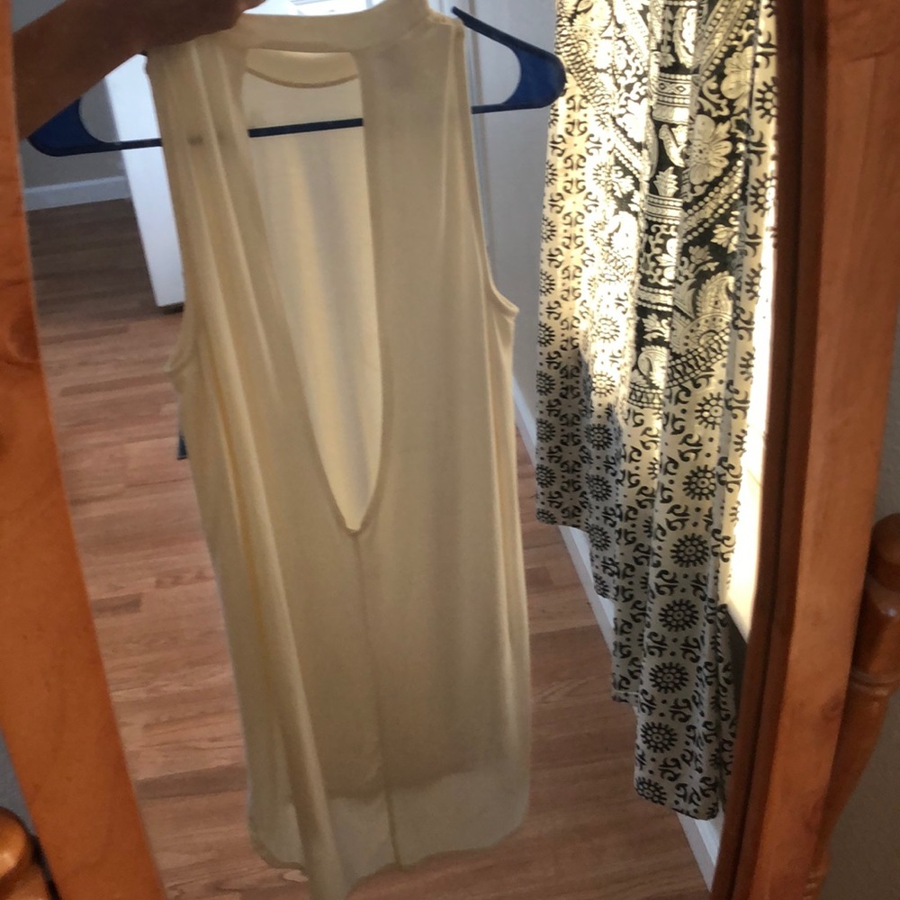 Open Back Tunic - Picture 2 of 3